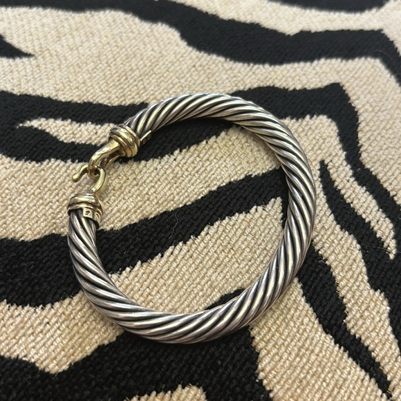 David Yurman Buckle Classic Cable Bracelet - Picture 4 of 4